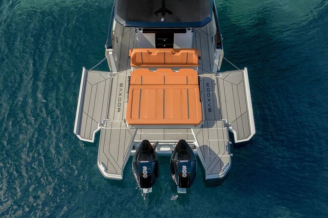 Kleftiko & Milos Private Cruise Snack & Open Bar - Unique Natural Phenomena at Glaronissia and Sarakiniko