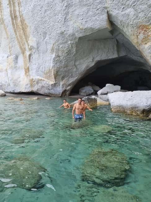 Kleftiko Trip Catamaran: Half day | Lunch & OpenBar - Key Points