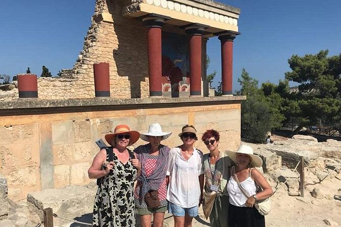 Knossos Palace and Arch. Museum of Heraklion Tour - The Start at the Palace of Knossos: An Iconic Minoan Site