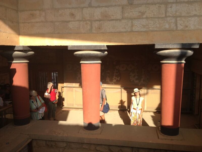Knossos Palace & Archaeology Museum | Private Tour - Logistics: Meeting Point and Group Size