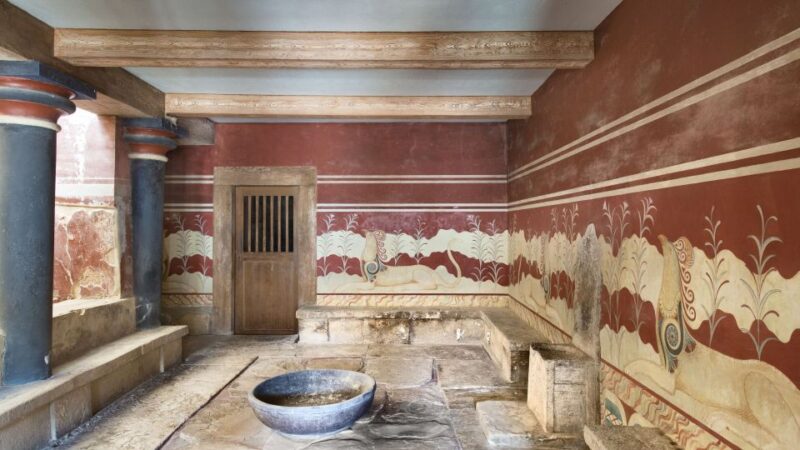 Knossos Palace & Heraklion City Tour From Heraklion - Key Points