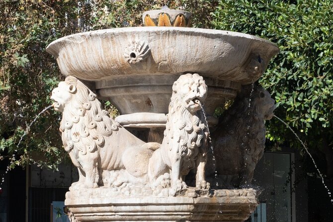 Knossos Palace & Historical Heraklion City Tour, with Old Market - Heraklions Old Town and City Center Guided Walk