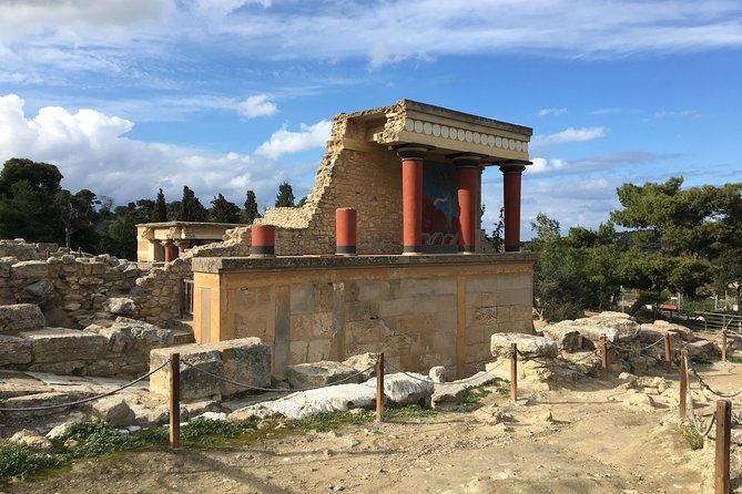 Knossos Palace Skip-the-Line Ticket (Private Guided Tour) - Practicalities of the Tour and Visiting Tips