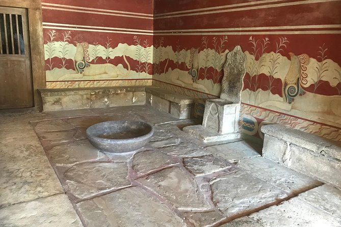 Knossos Palace Tour with Transfer & Skip-the-Line Entry Ticket - Practical Aspects and Tour Logistics