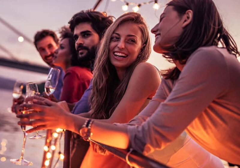 Knoxville: Scenic Lunch Cruise on the Tennessee River - Key Points