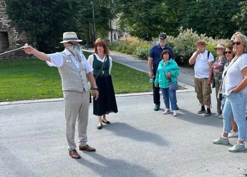 Koblenz: Guided tour Moselle kisses Rhine - The Colorful Guides: Madame Mosella and Rhenus