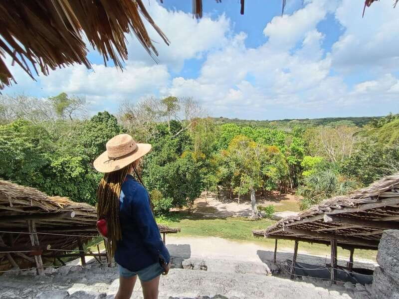 Kohunlich Mayan Ruins: With Professional Native Guides - Walking Through the Archaeological Site