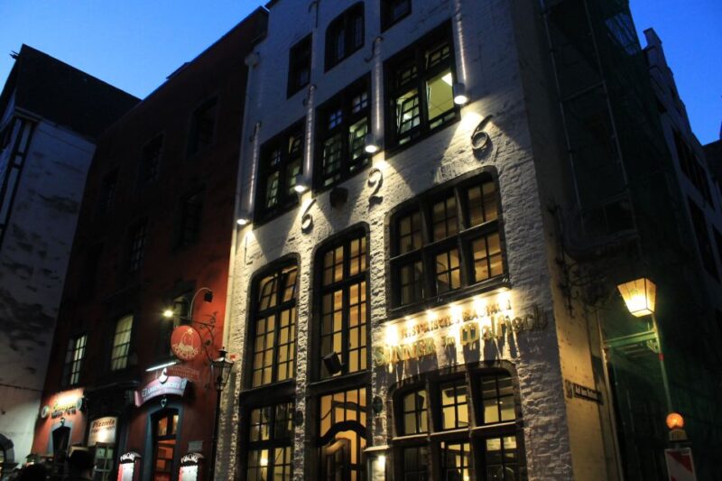 Köln: Altstadt-/Highlightstour in German - Discovering the Old Town’s Medieval Charm