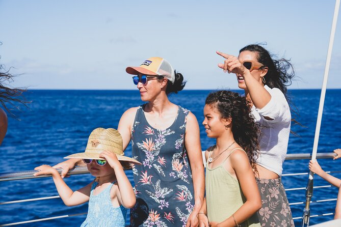 Kona Deluxe Catamaran Whale Watch - The Crew and Guides: Knowledgeable and Approachable