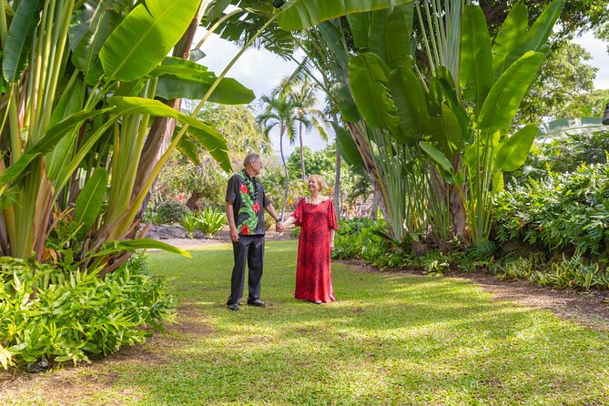 Kona Hawaii Photographer 25 minute session at Outrigger Resort - What Past Participants Say About This Experience