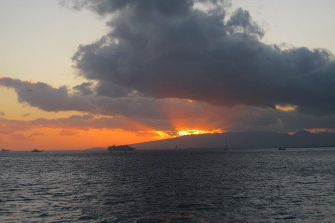 Kona-Kohala Coast Sunset Sail by Catamaran - The Value of the Kona-Kohala Coast Sunset Sail