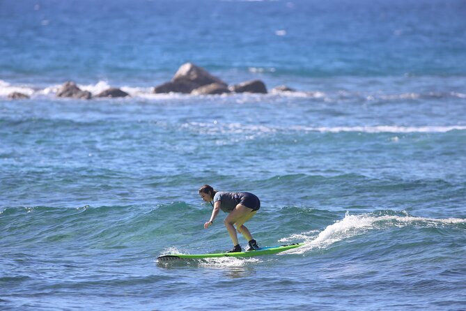 Kona Surf Lesson in Kahaluu - The Experience in the Water: Learning and Catching Waves