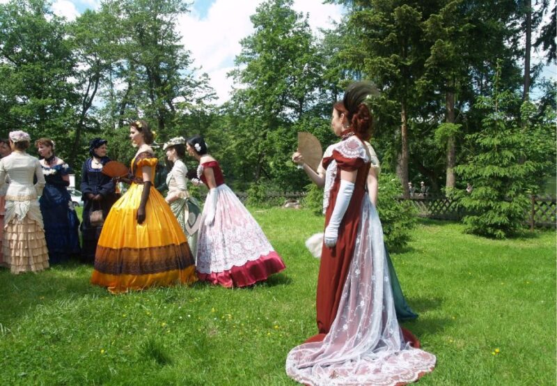 Konopit: Chateau Tour from Prague - The Castle’s Weapon and Trophy Collections