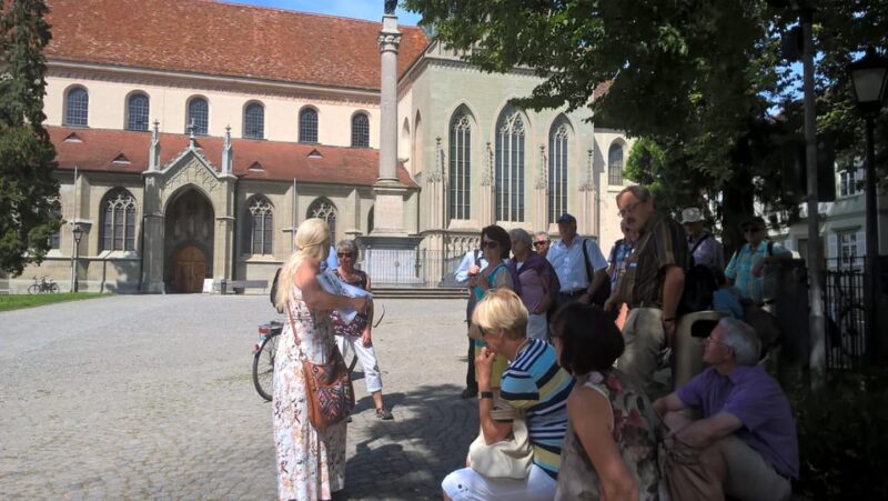 Konstanz: Private Stadtführung mit Weinprobe - Visiting Sankt-Stephans-Platz and Final Stop