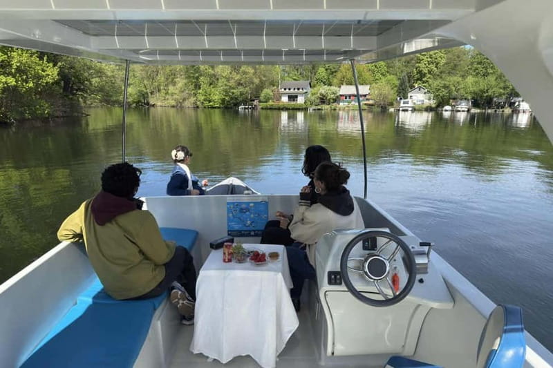Köpenick Berlin: Self-Drive Boat Tour for up to 12 people - Navigating South Berlin’s Scenic Waterways