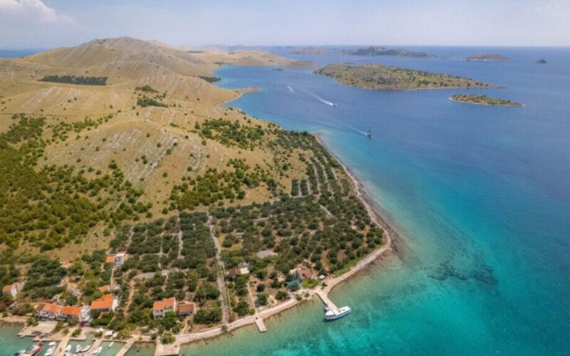 Kornati National Park Islands Mana & Kornat Tour by boat fro - Snorkeling Equipment and Marine Exploration