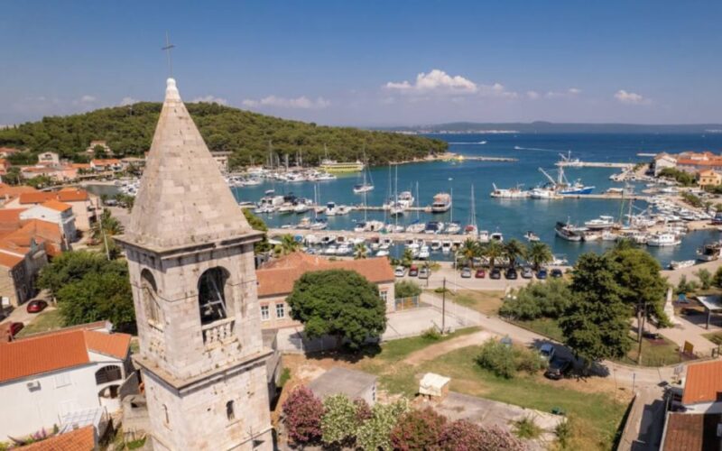 Kornati National Park to island Mana & Kukljica & Beach Loje - Comparing Similar Experiences in Zadar