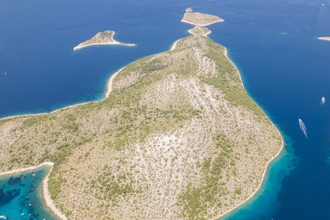 Kornati to island Mana and Kukljica and Beach Lojena Tour by boat - Starting Point and Meeting Logistics in Zadar