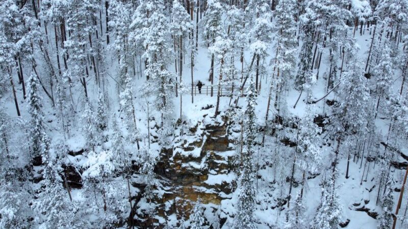 Korouoma: Frozen Waterfall Hiking Tour - Korouoma Canyon: A Winter Wonderland in Finland