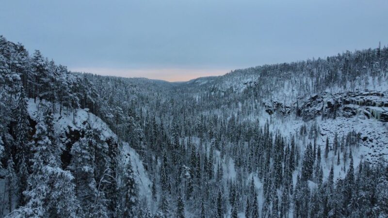 Korouoma: Frozen Waterfall Hiking Tour - Snowshoeing and Hiking in Korouoma Canyon