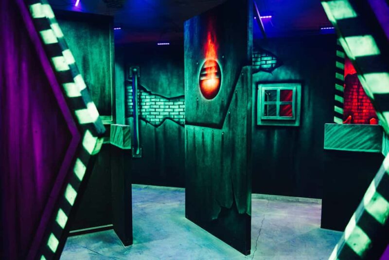 Kortrijk: Ultimate Laser Tag Experience  3 Games + Drink - Strategic Play with Safe, High-Quality Equipment