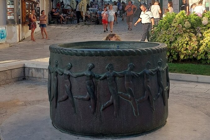 Korula for Art and History Lovers Private Walking Tour - The Architectural Marvel of St. Marks Cathedral