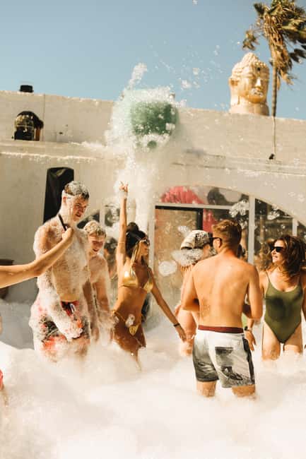 Kos: Wet and Wild Pool Party at Black Amber Entry Ticket - Dive Into the Vibrant Pool Party at Black Amber in Kos