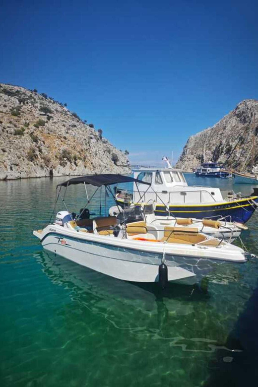 Kos:Private boat rental in kos - The Features of the Karel F19 Motorboat