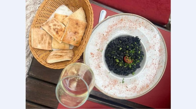 Kotor: 3H Food Tour - Sipping Grappa and Tasting Montenegrin Spreads in a Historic Bar