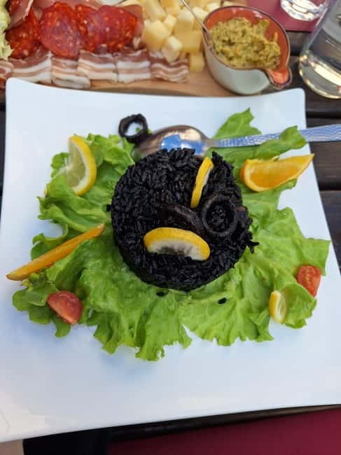 Kotor: 3H Food Tour - Seafood Delights on a Terrace Surrounded by Palaces