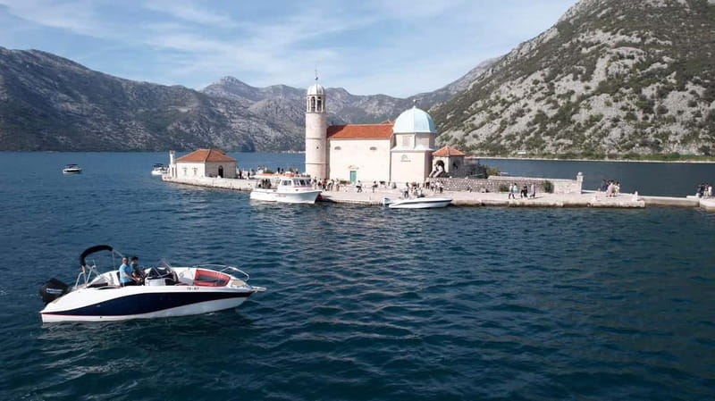 Kotor: Boka Bay, Our Lady of the Rock and Blue Cave Tour - The Speedboat Ride: Handling Waves and Ensuring Safety
