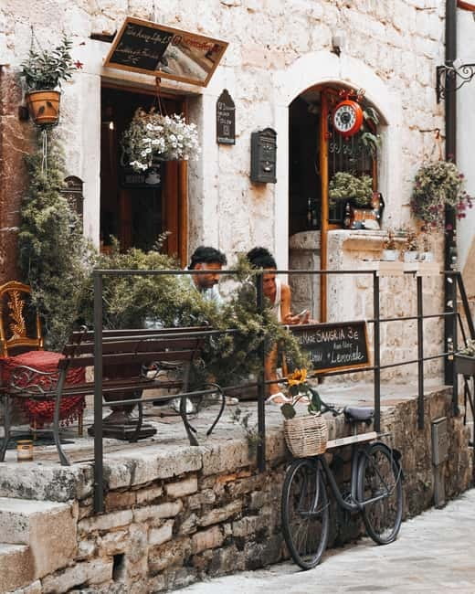 Kotor: Old Town Private Walking Tour - Practical Details: Meeting Point and Accessibility