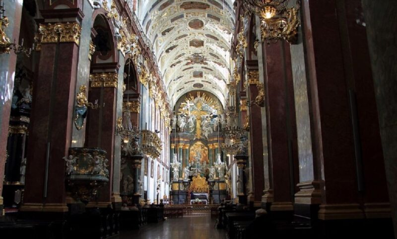 Krakow 1-Day Private Tour to Jasna Gora & Czestochowa - Practical Details: Accessibility and Tips