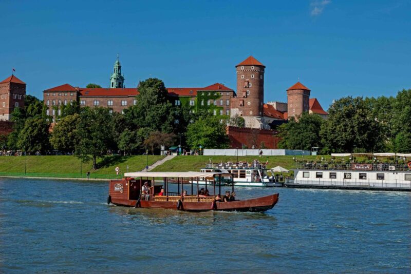 Krakow: 1-Hour Evening Vistula River Cruise - The Itinerary and Key Stops