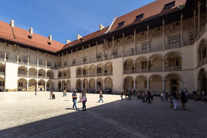 Kraków 3 Hours Private Tour in the Old Town and Wawel Hill - The Papal Window and Wawel Hill