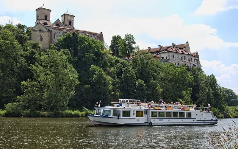 Krakow: 4,5-hours Sightseeing Cruise to Tyniec - Discover Krakow’s Quiet Countryside on a Scenic Cruise to Tyniec