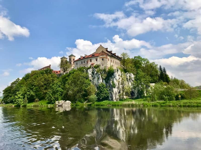 Krakow: 4,5-hours Sightseeing Cruise to Tyniec - Exploring the Village of Tyniec and Its Benedictine Abbey