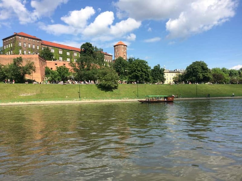 Krakow: 4,5-hours Sightseeing Cruise to Tyniec - Comfortable Onboard Experience with Refreshments