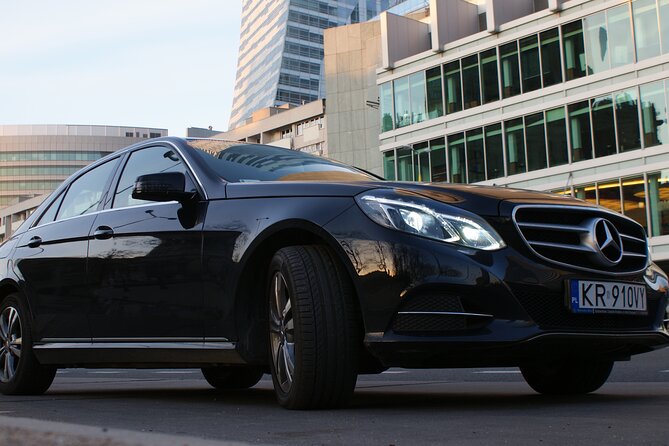 Krakow Airport Departure Transfer - Effortless Departure from Krakow with a Private Airport Transfer