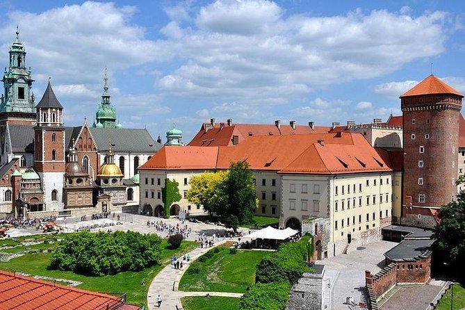 Krakow Airport Transfers : Krakow Airport KRK to Krakow City in Luxury Van - Meeting Points and Operating Hours for Complete Convenience