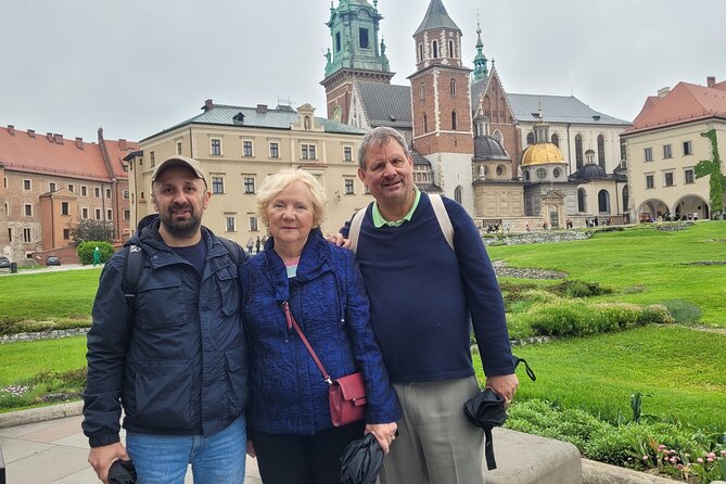 Krakow and Sanctuary of Divine Mercy Pope John Paul II City Tour - Returning to Krakow’s Center and Final Sightseeing
