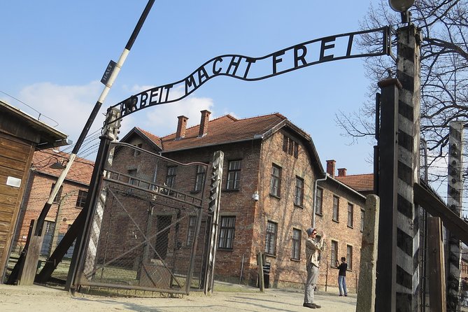 Krakow: Auschwitz-Birkenau and Salt Mine Guided Visits in One Day - Comparing This Tour to Similar Options