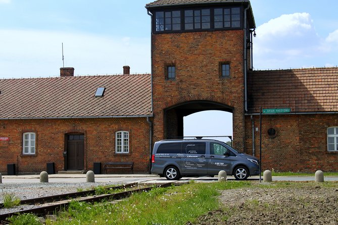 Kraków & Auschwitz-Birkenau Concentration Camp Full-Day Trip from Warsaw - Frequently Asked Questions