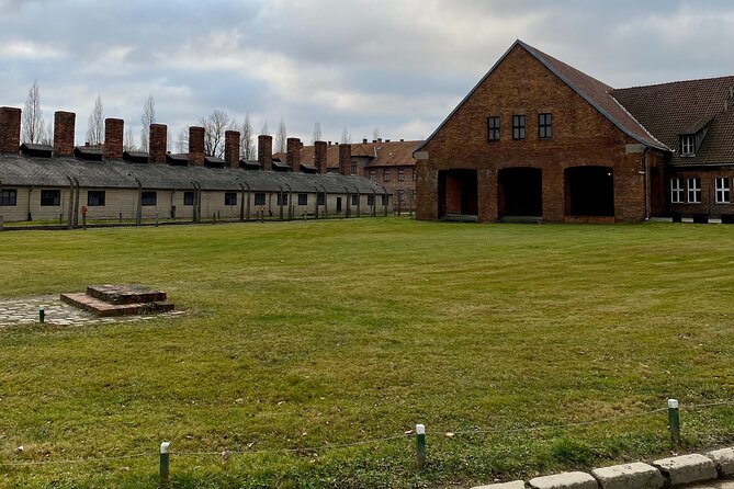 Krakow: Auschwitz-Birkenau Guided Tour & Hotel Pick Up - Auschwitz-Birkenau Guided Tour: An Essential Reflection