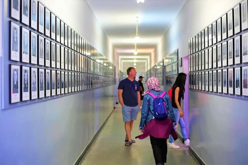 Krakow: Auschwitz-Birkenau Private Guided Tour - The Guided Support and Personal Reflection