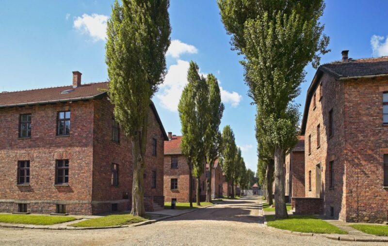Krakow: Auschwitz Guided Tour with Optional Hotel Pickup - Visiting Auschwitz I: The Heart of the Holocaust Memorial
