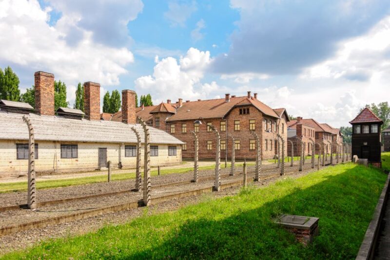 Krakow: Auschwitz Guided Tour with Pickup and Optional Lunch - The 15-Minute Break Offers a Pause for Reflection