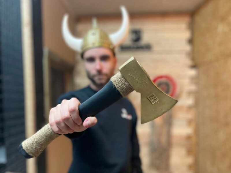 Krakow: Axe Throwing Fun - The Appeal of Private Rooms for Focus and Comfort