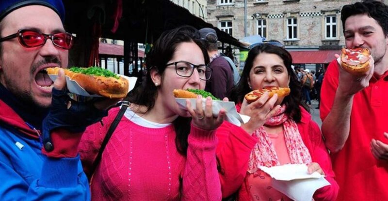 Krakow: Bites and Sights Guided Walking Tour with Royal Road - Explore Krakow’s Culinary and Historic Highlights in Just 3 Hours