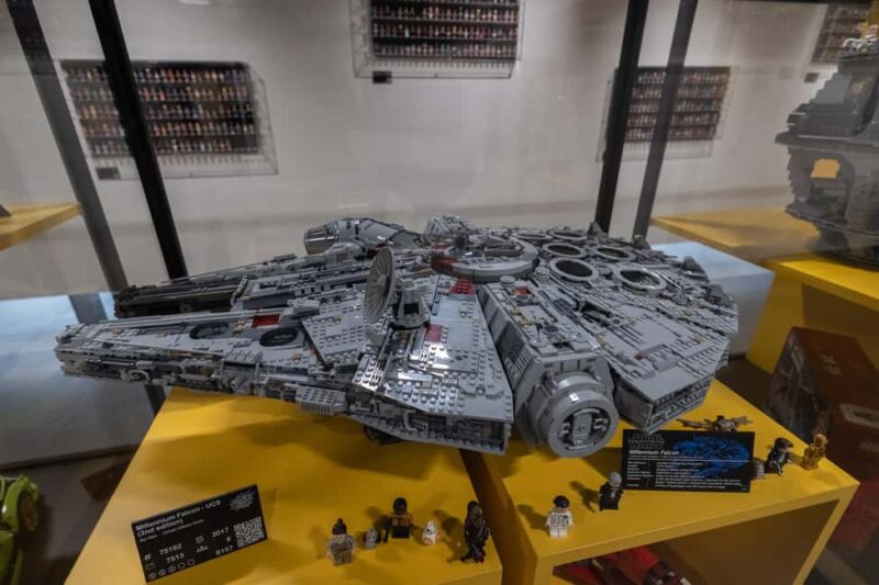 Krakow: Bricks&Figs Museum Entry Ticket - What Makes the Collection at Bricks&Figs Stand Out